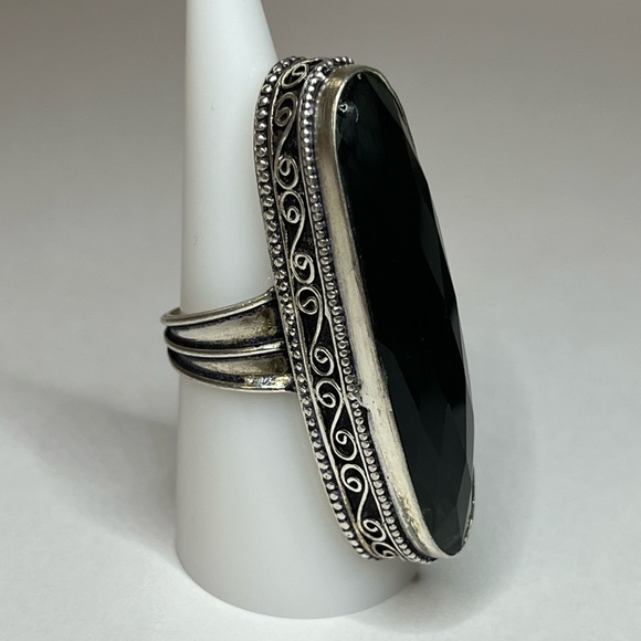 Large Iolite Elongated Faceted Cut Ring in 925 Silver Setting - Picture 8 of 16